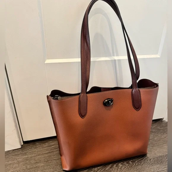 Coach Willow Tote - Picture 12 of 16